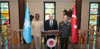 Turkish Defense Minister meets with the Somali Army Chief Ankara.