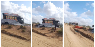 Al-Shabab militants set ablaze 10 vehicles transporting charcoal in Lower Shabelle region