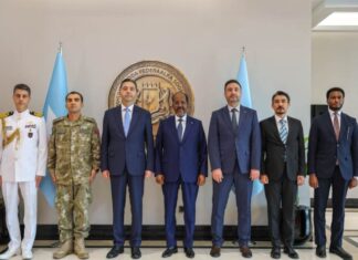 The President of Somalia receives the credentials of the ambassadors of Turkey and the European Union.