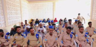 Jubaland’s Minister of Security participates in the police-community partnership program in Gobweyn.